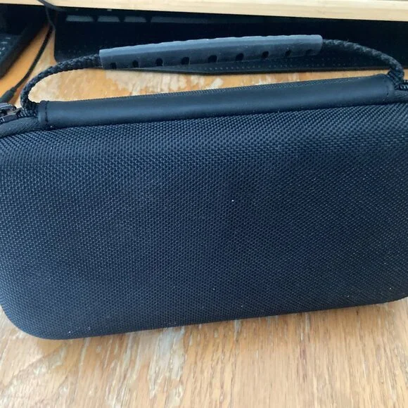 Nintendo Switch Lite & Insignia Protection Kit - Picture 6 of 12